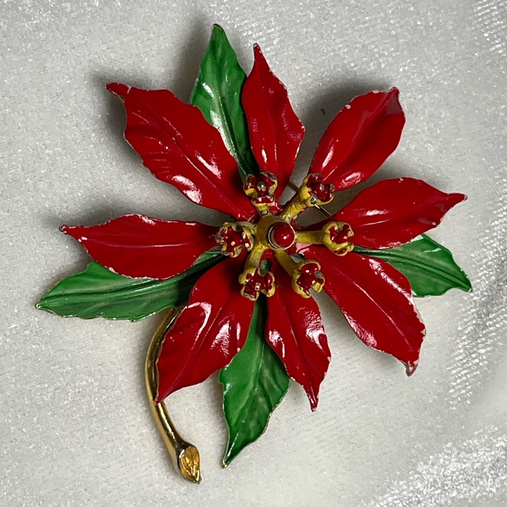 •vintage• Weiss christmas poinsettia brooch